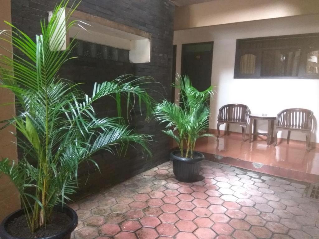 Graha Hotel Sragen Bagian luar foto