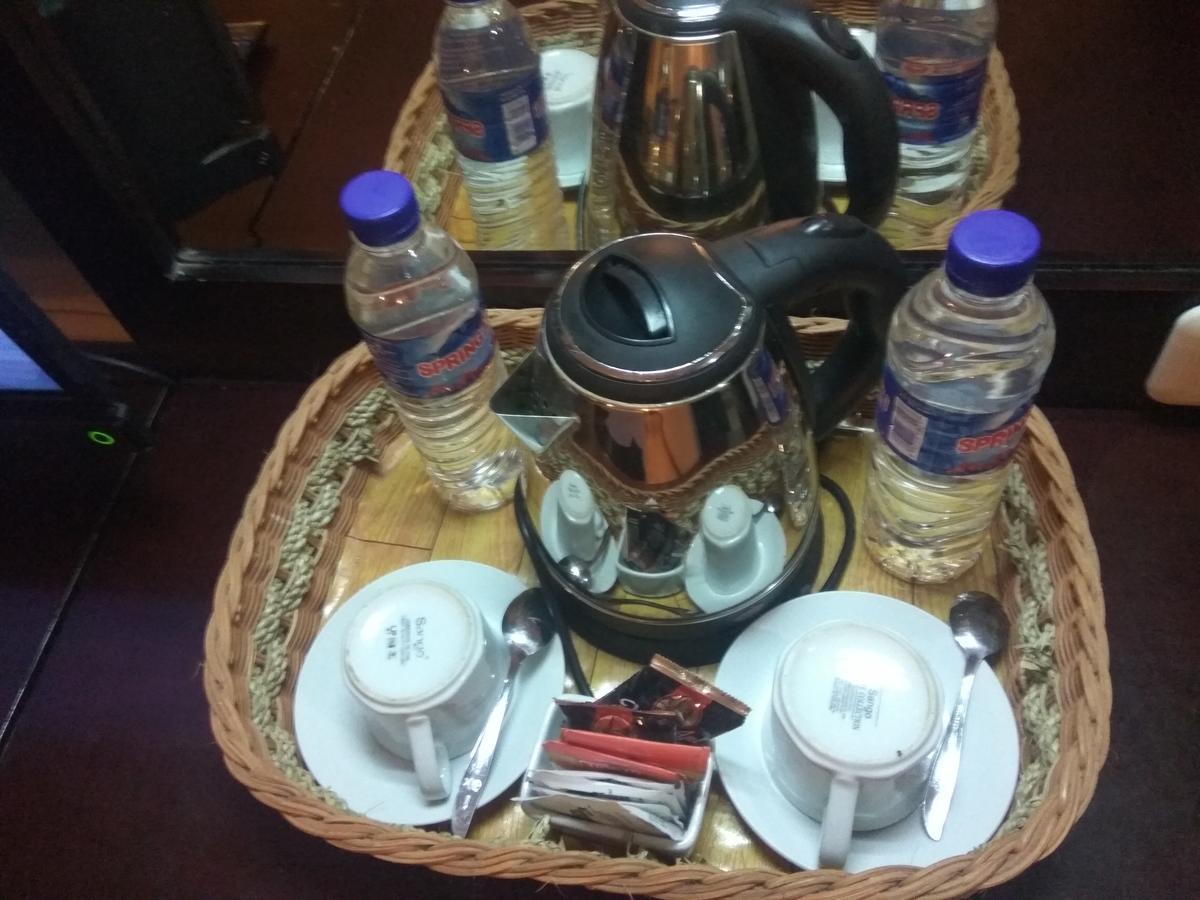 Graha Hotel Sragen Bagian luar foto