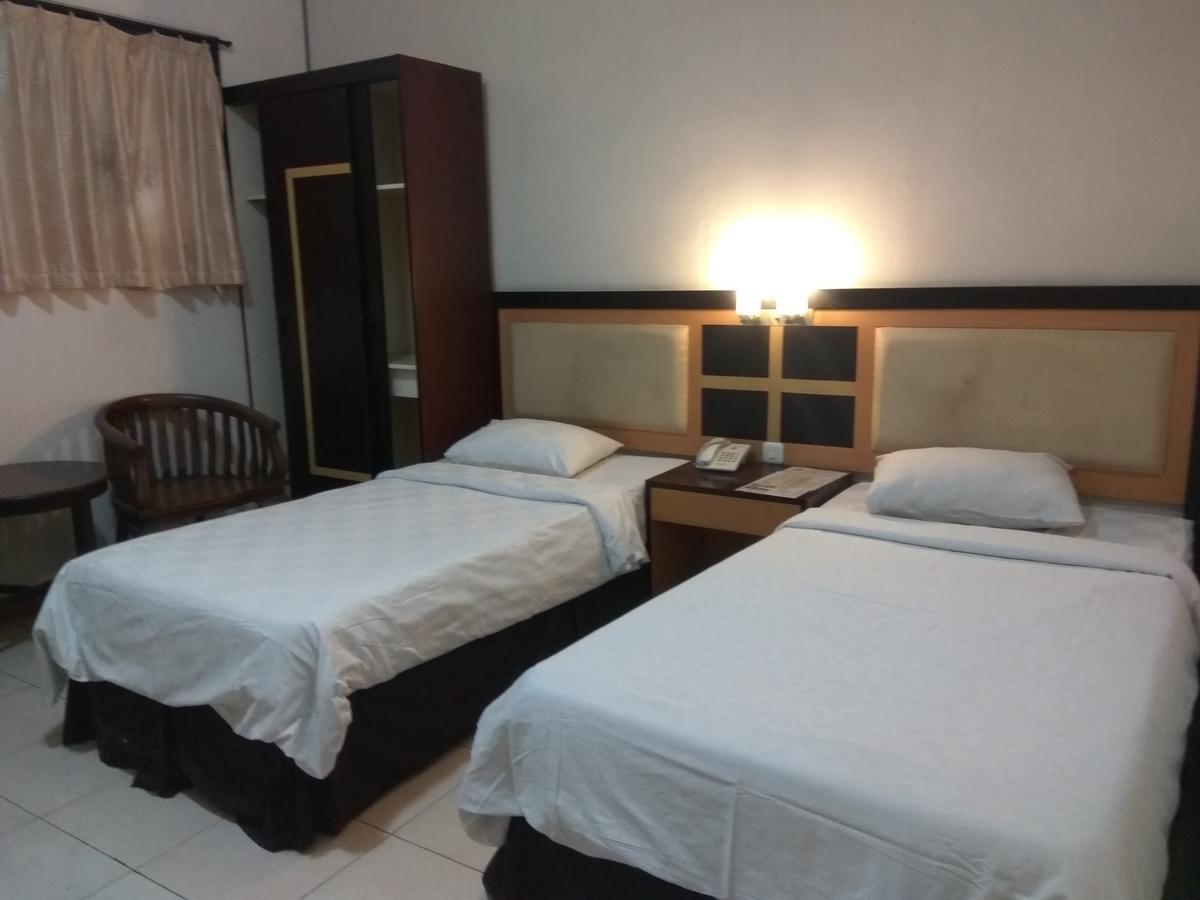 Graha Hotel Sragen Ruang foto